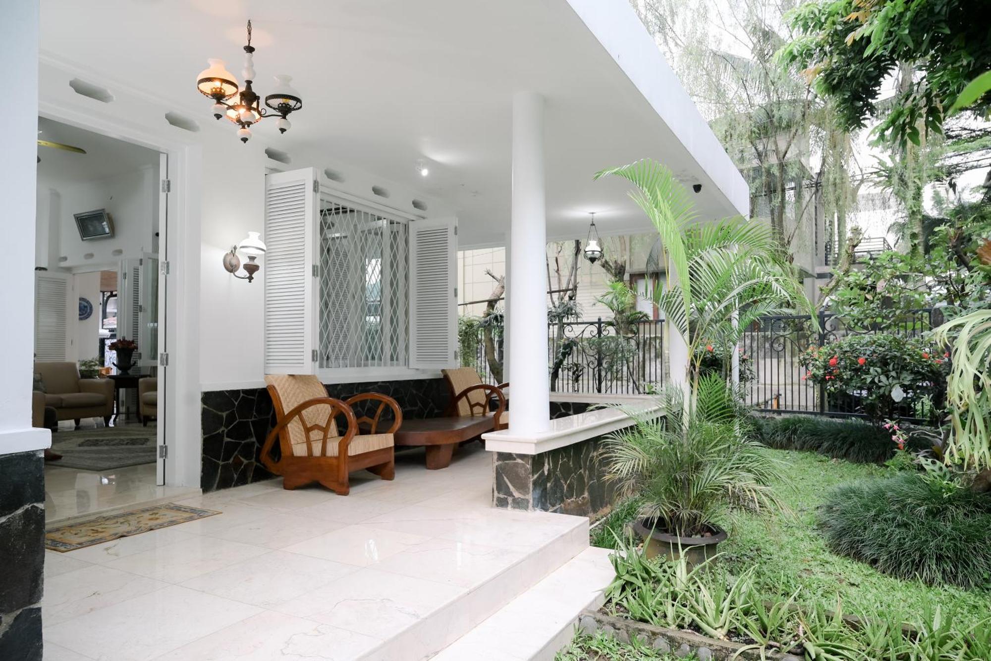 Kirana Guest House Bogor Luaran gambar